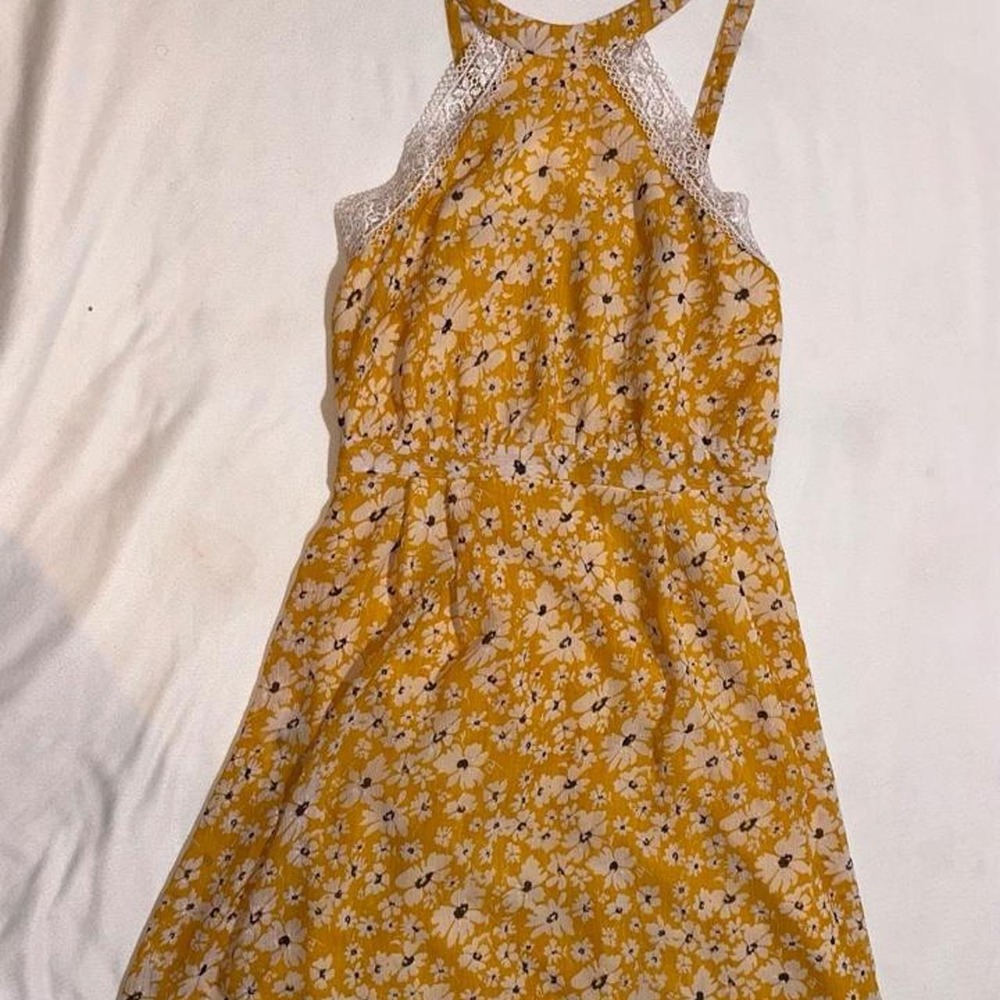 Honey Design Mustard Yellow Daisy Floral Halter Dress with Lace Trim Size Large